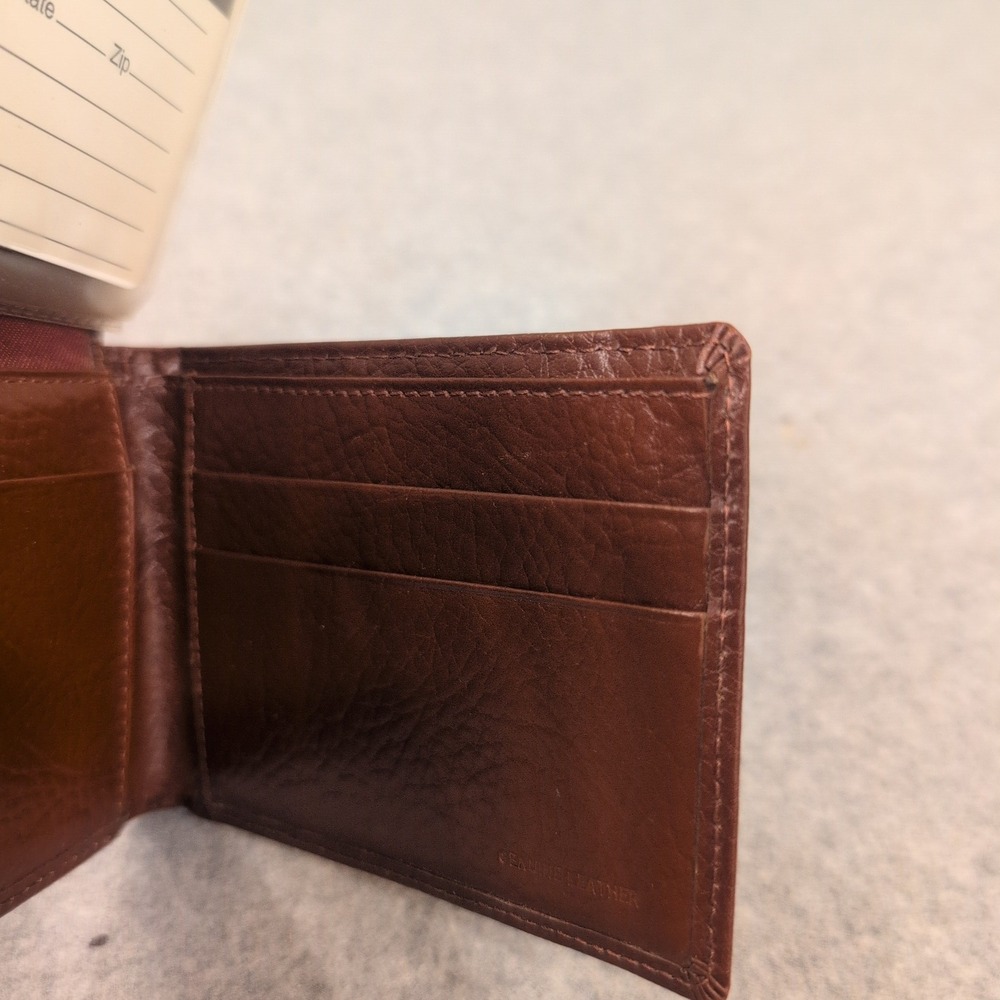 Mens Brown Genuine Leather Bifold Wallet with Removable Photo ID Insert - Picture 3 of 7